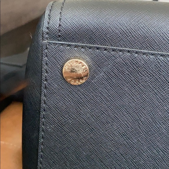 Michael Kors - Emmy Large Double Handle Tote - Picture 8 of 8